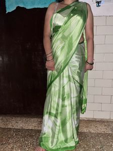 Elegant Green pure crepe Silk Saree