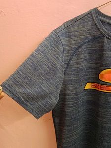 SKECHERS Athletic T-Shirt