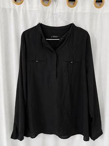 Chic Black Button-Up Long Sleeve Top