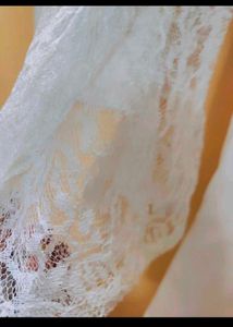 Classic White Top With Flared Net Hands