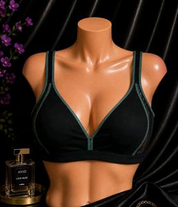 🇳🇿💫🎀Avid Black Sports Bra