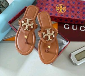 Tory Burch flats og store model