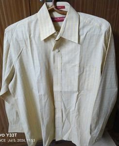 Men's Classic Checkered Long Sleeve Shirt