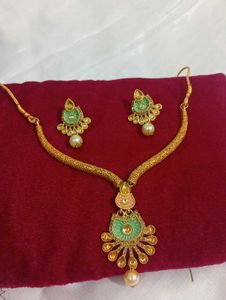 Elegant Necklace &amp; Earring Set