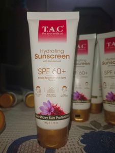 14 TAC Sunscreen With SPF 60+ PA++++