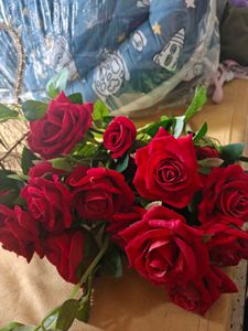 Unique Gold Wire Clutch Basket &amp; realistic roses