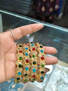 Sparkling Gold-Toned Bangle Set