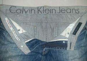 💎 Calvin Klein Jeans — CONFIDENT VIBES (Men)