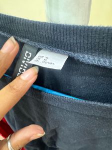 H&amp;M Colorblock sweatshirt