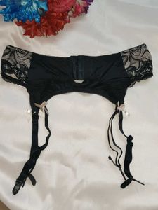 Elegant Black Lace Garter Belt