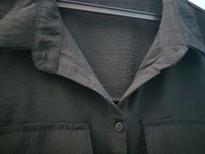 Black Short Sleeve Button-Up Shirt