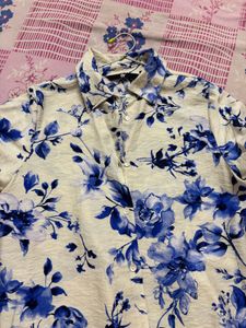 Blue Floral Print Button-Up Blouse