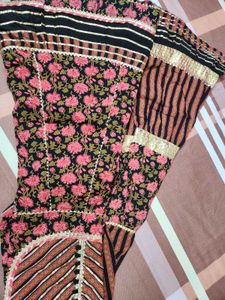 Beautiful Floral Print Kurta Set