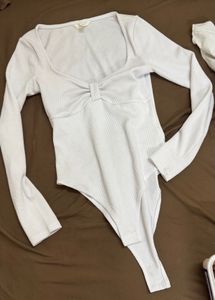 H&M white Ribbed Long Sleeve Bodysuit