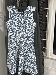 Blue &amp; White Floral Sleeveless Dress