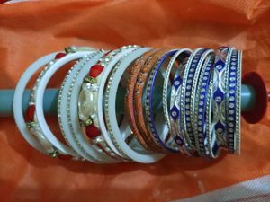 White &amp; Red Stone Seep♥️&amp; blue metals bangles💙