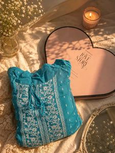 Turquoise Kurta with White Print 🐦🫐