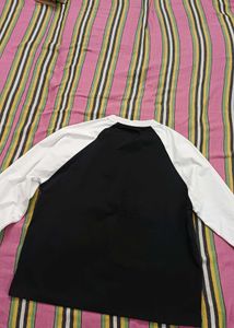 H&amp;M Black &amp; White Graphic Boxy Fit T-Shirt