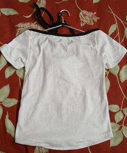 Cute White &amp; Black Cold Shoulder Top