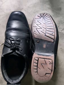 Classic Black Leather Oxford Shoes