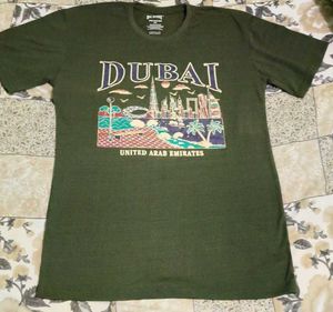 DUBSHI Dubai Skyline Graphic T-Shirt