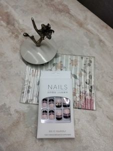 Brand New Artificial Press On Nails