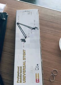 Universal Mobile &amp; Tablet Stand
