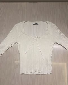 Ribbed White Tie-Front Top aesthetic