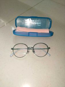 Round Frame Glasses with Case (unused)
