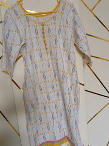 Stylish White Printed Kurta