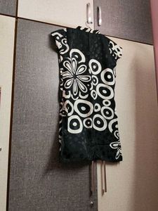 Stylish Black &amp; White Kurta