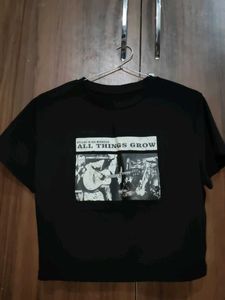 Graphic Print Cropped T-Shirt
