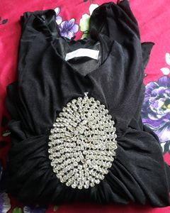 Women black Grown top