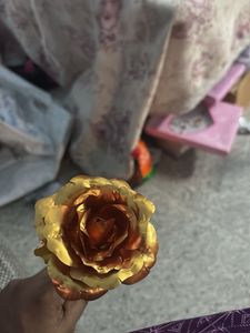 Gold Rose - Elegant Decor Piece