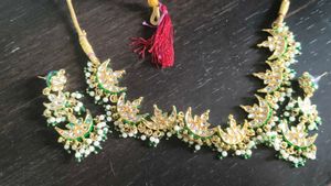 gold plated Kundan Choker Necklace Set with Earrin