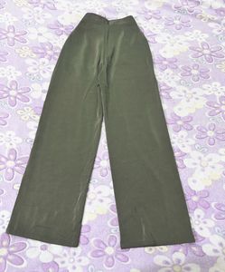 olive green pant