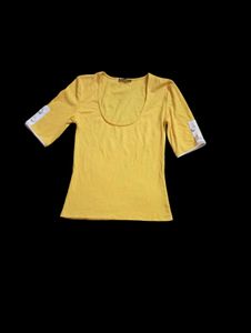 Zara Beautiful Ti Shirt
