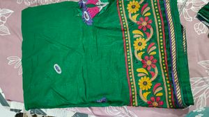 🎊🥻Vibrant Green Embroidered Saree