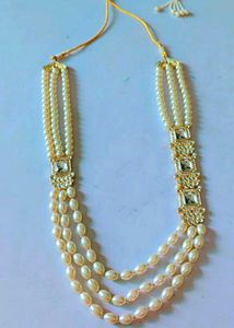 Elegant Pearl Necklace Set