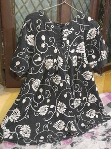 Women's Black Floral Print Kurta