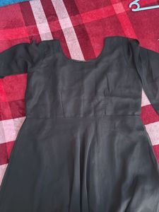 Elegant Black Sheer Sleeve Kurta