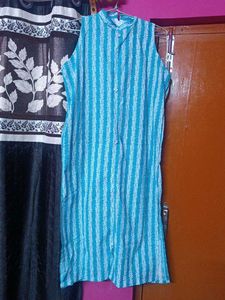 Blue Kurta with White Leaf Print