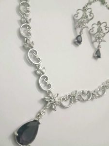 Elegant Necklace and Earring Set