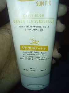 m caffeine daily glow green tea sunscreen