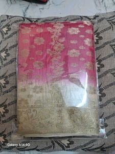 Elegant Cream &amp; Pink Saree