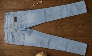 Light Wash Denim Jeans