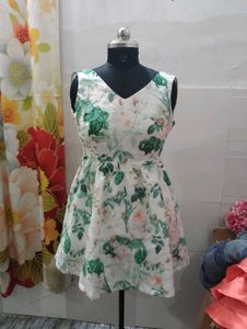 Chic Floral Mini Dress