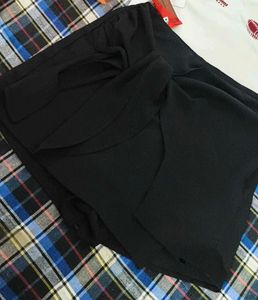 Chic Black short Twisted  Skirt