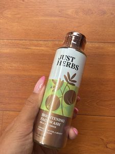 Just Herbs Brightening Face Wash