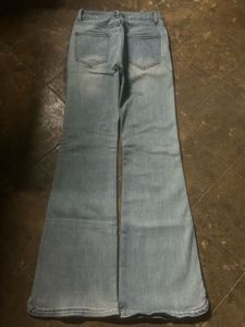 Y2k / 2000s girls Light Wash Flare Jeans